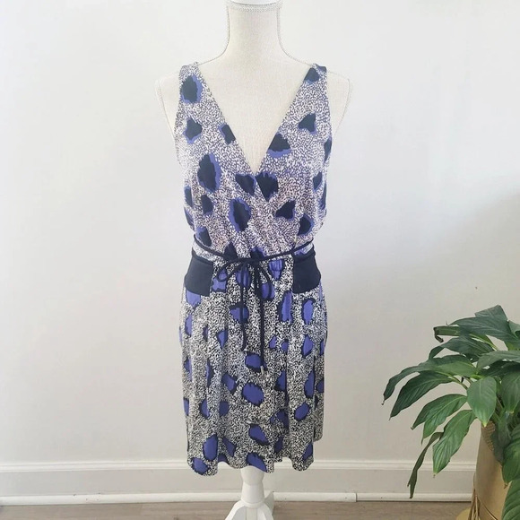 Diane von Furstenberg Oblixe Blue Cheetah Faux Wrap Sleeveless Silk Dress S 6 - Picture 2 of 15